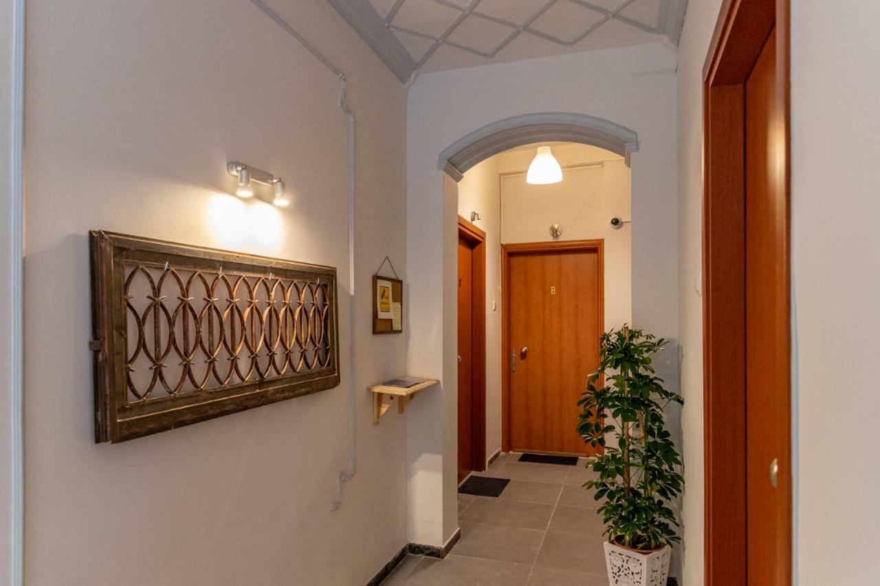 Appartamento Ports Crossroad C Pireo Esterno foto
